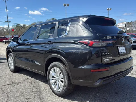 Another view of 2026 Mitsubishi Outlander ES for sale in Canton, GA at Cherokee Mitsubishi