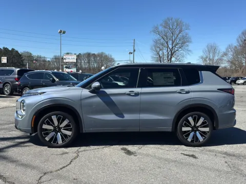 Photos of 2026 Mitsubishi Outlander SEL for sale in Canton, GA at Cherokee Mitsubishi