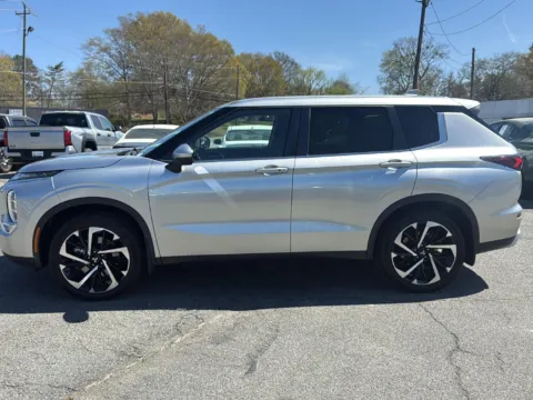 More photos of 2022 MITSUBISHI OUTLANDER SE at Cherokee Mitsubishi, GA