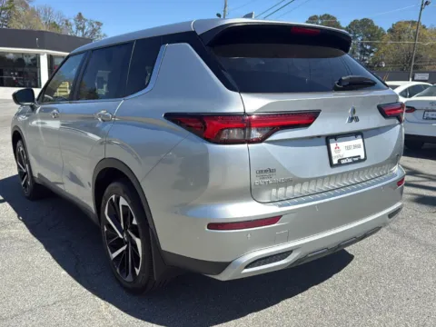 More photos of 2022 MITSUBISHI OUTLANDER SE at Cherokee Mitsubishi, GA