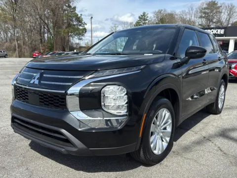 Black 2026 Mitsubishi Outlander ES for sale in Canton, GA
