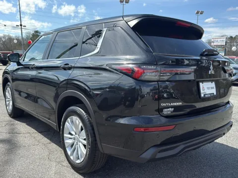 Another view of 2026 Mitsubishi Outlander ES for sale in Canton, GA at Cherokee Mitsubishi
