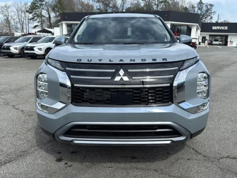 Photos of 2026 Mitsubishi Outlander SE for sale in Canton, GA at Cherokee Mitsubishi