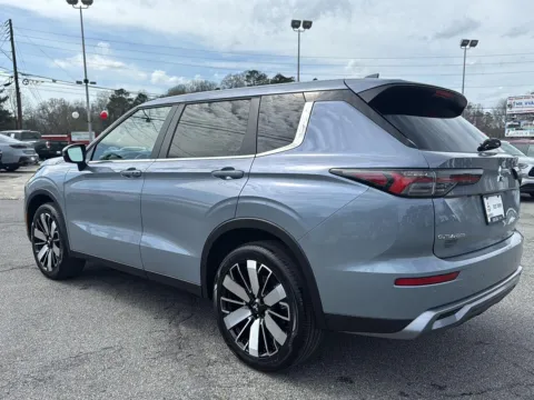 More photos of 2026 Mitsubishi Outlander SE at Cherokee Mitsubishi, GA