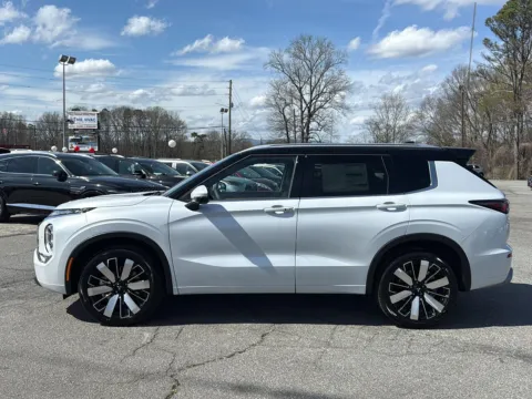 Photos of 2026 Mitsubishi Outlander SEL for sale in Canton, GA at Cherokee Mitsubishi