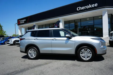 Photos of 2023 Mitsubishi Outlander ES for sale in Canton, GA at Cherokee Mitsubishi