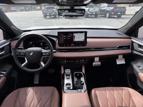 More photos of 2026 Mitsubishi Outlander SEL at Cherokee Mitsubishi, GA
