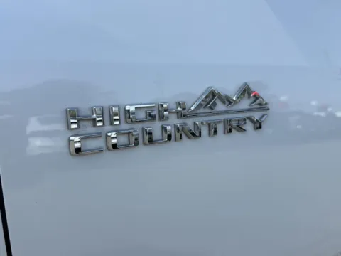 Another view of 2023 Chevrolet Traverse High Country for sale in Canton, GA at Cherokee Mitsubishi