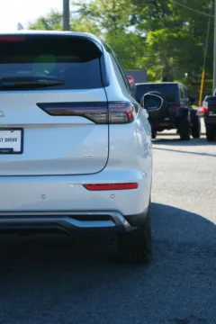 More photos of 2026 Mitsubishi Outlander LE at Cherokee Mitsubishi, GA