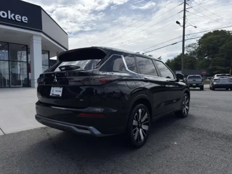 More photos of 2026 Mitsubishi Outlander SE at Cherokee Mitsubishi, GA