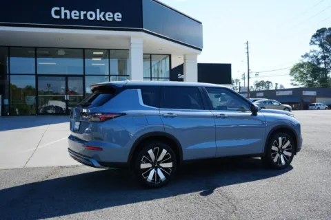 Photos of 2026 Mitsubishi Outlander SE for sale in Canton, GA at Cherokee Mitsubishi