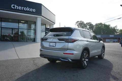 Photos of 2026 Mitsubishi Outlander SE for sale in Canton, GA at Cherokee Mitsubishi