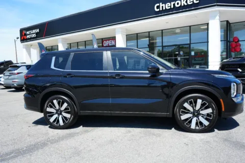 Photos of 2026 Mitsubishi Outlander SE for sale in Canton, GA at Cherokee Mitsubishi