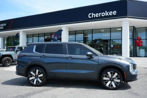 Photos of 2026 Mitsubishi Outlander SE for sale in Canton, GA at Cherokee Mitsubishi