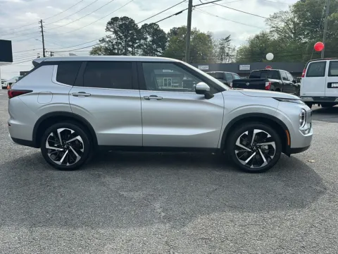 Photos of 2024 Mitsubishi Outlander SE for sale in Canton, GA at Cherokee Mitsubishi