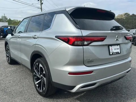 More photos of 2024 Mitsubishi Outlander SE at Cherokee Mitsubishi, GA