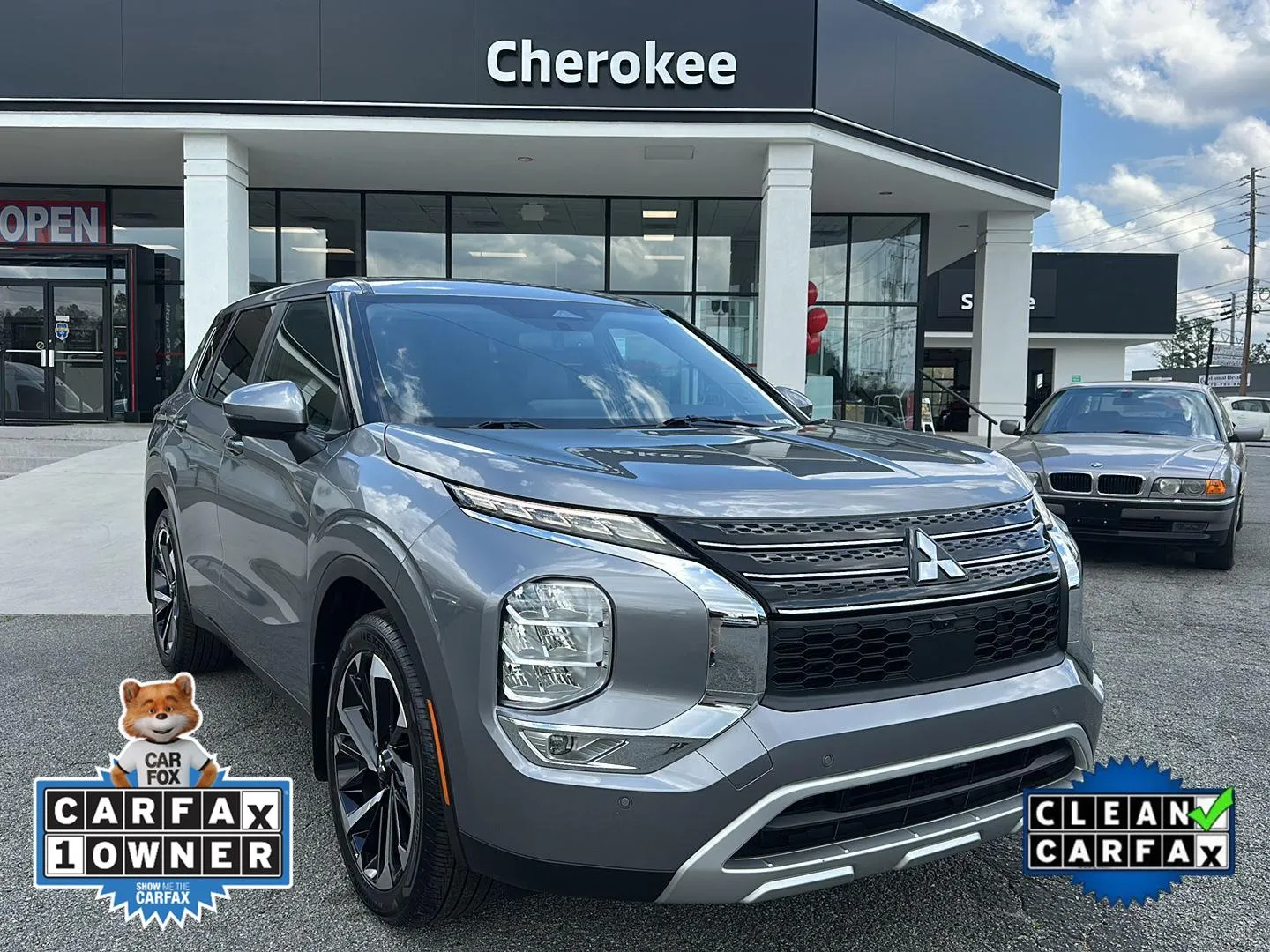 Gray 2022 Mitsubishi Outlander SE for sale in Canton, GA