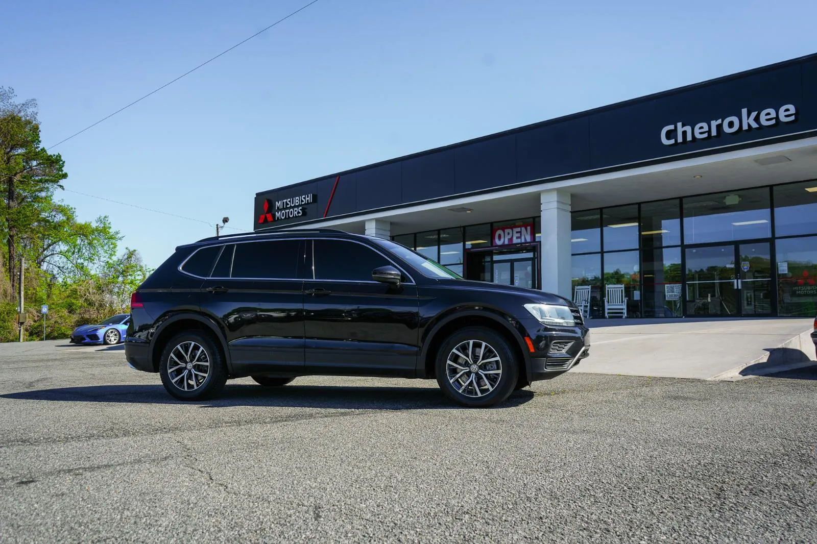 Used 2019 Volkswagen Tiguan SE with VIN 3VV2B7AX5KM171819 for sale in Canton, GA
