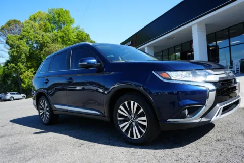 Photos of 2020 Mitsubishi Outlander SEL for sale in Canton, GA at Cherokee Mitsubishi