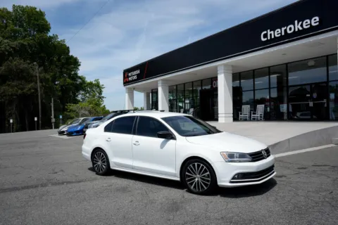 White 2015 Volkswagen Jetta Sedan 1.8T Sport for sale in Canton, GA