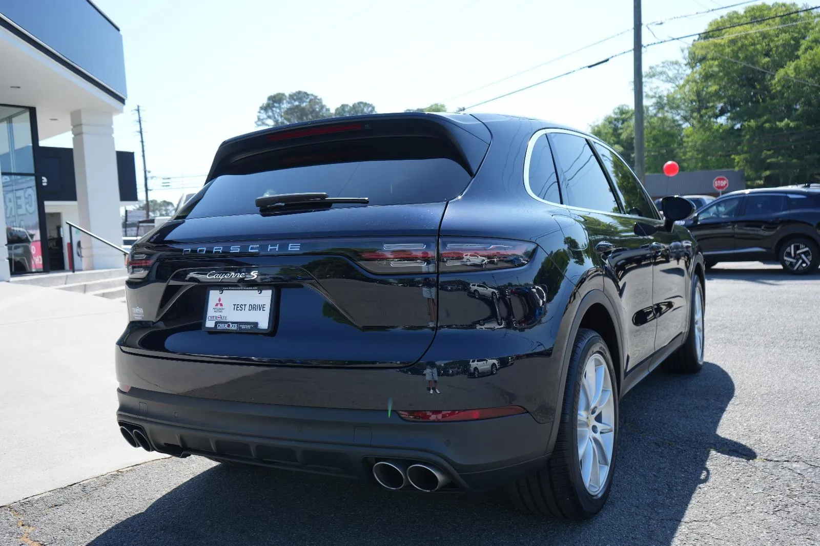 2021 Porsche Cayenne S - Photo 11