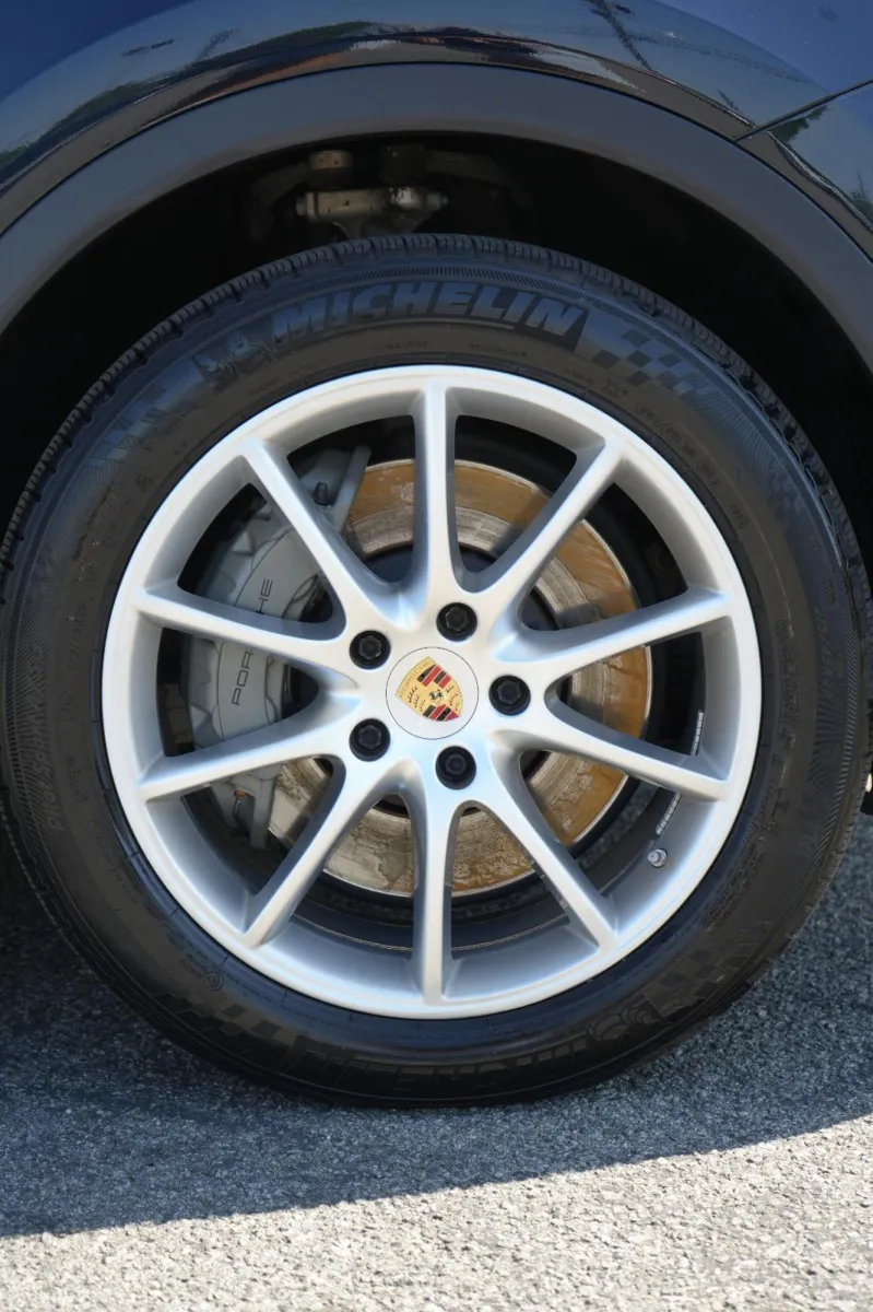 2021 Porsche Cayenne S - Photo 36