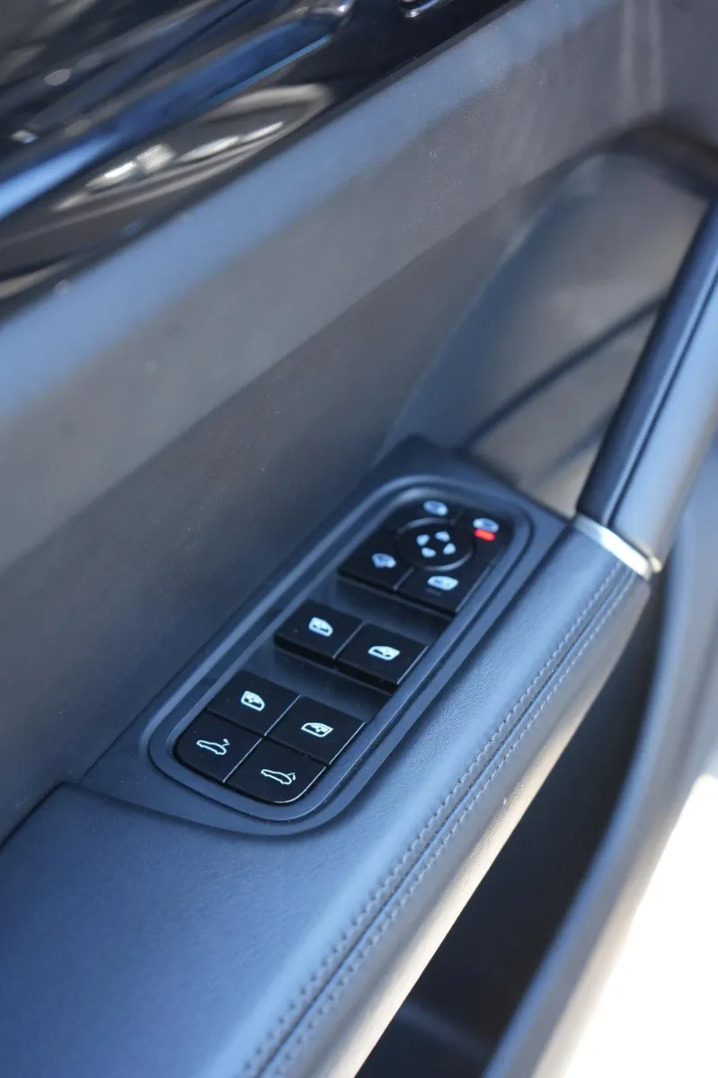 2021 Porsche Cayenne S - Photo 44