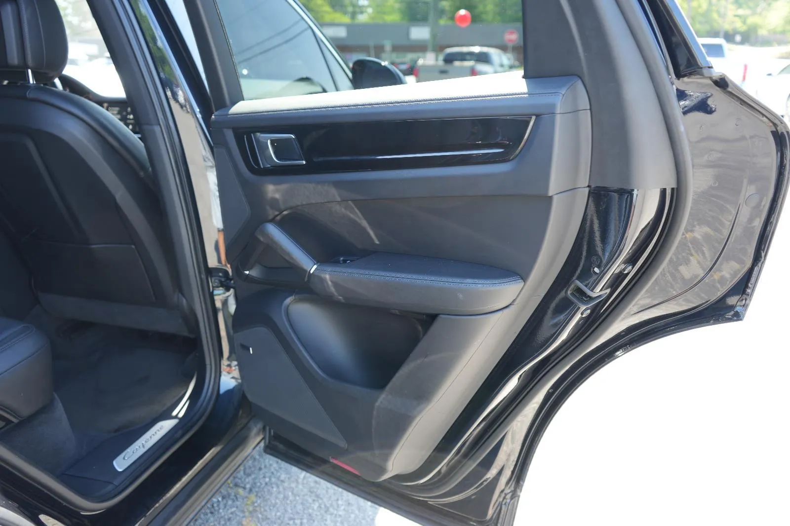 2021 Porsche Cayenne S - Photo 98