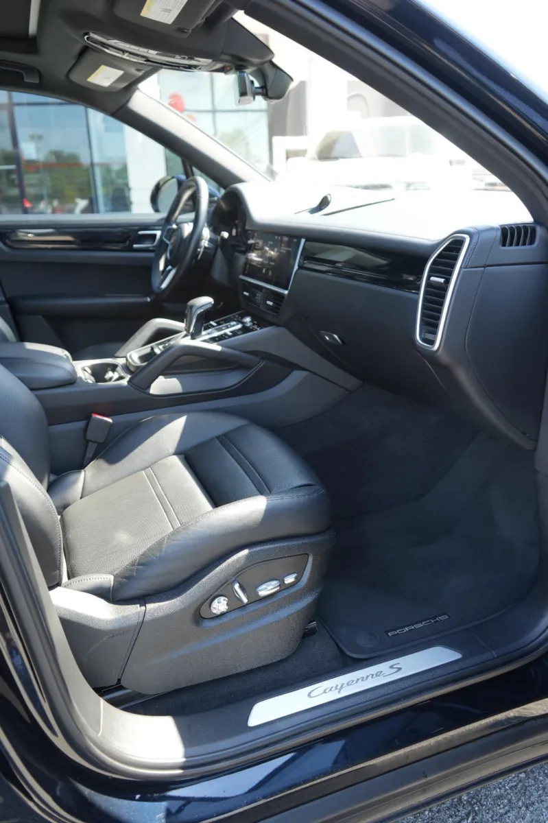 2021 Porsche Cayenne S - Photo 100