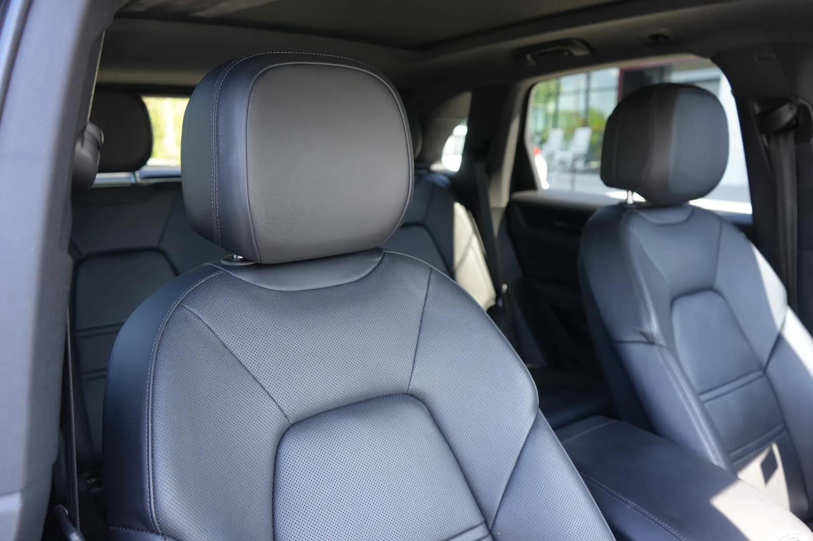 2021 Porsche Cayenne S - Photo 102