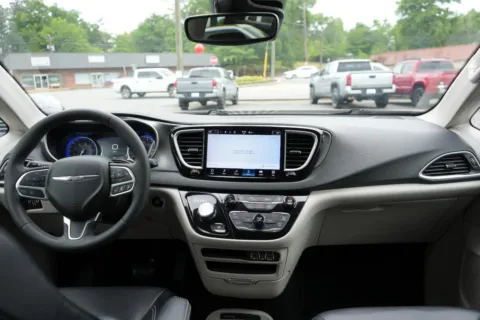 More photos of 2023 Chrysler Pacifica Touring L at Cherokee Mitsubishi, GA