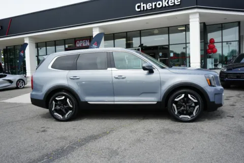 More photos of 2025 Kia Telluride S at Cherokee Mitsubishi, GA