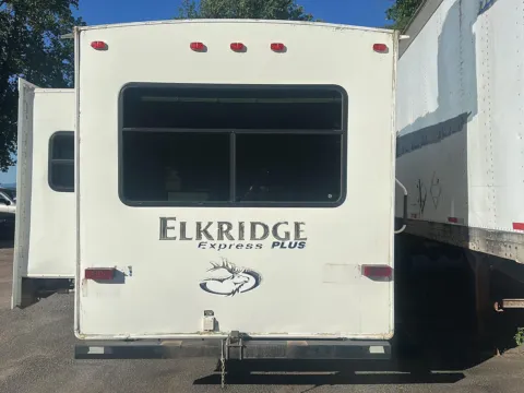 More photos of 2013 HEARTLAND RV ELKRIDGE EXPRES at Cherokee Mitsubishi, GA