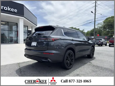 More photos of 2026 Mitsubishi Outlander LE at Cherokee Mitsubishi, GA