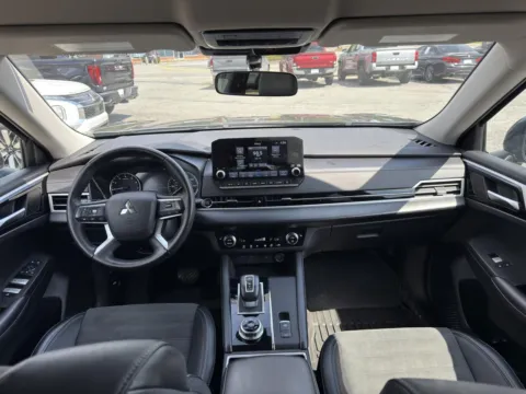 More photos of 2024 MITSUBISHI OUTLANDER SE FWD at Cherokee Mitsubishi, GA