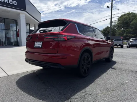 More photos of 2026 Mitsubishi Outlander LE at Cherokee Mitsubishi, GA