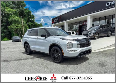 White 2026 Mitsubishi Outlander LE for sale in Canton, GA