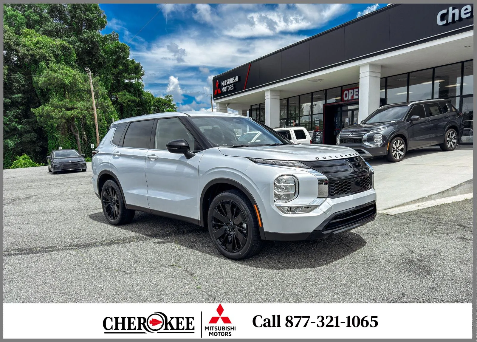 White 2026 Mitsubishi Outlander LE for sale in Canton, GA