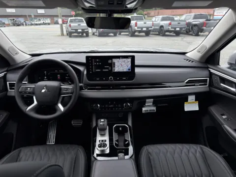 More photos of 2026 Mitsubishi Outlander Plug-In Hybrid SEL at Cherokee Mitsubishi, GA