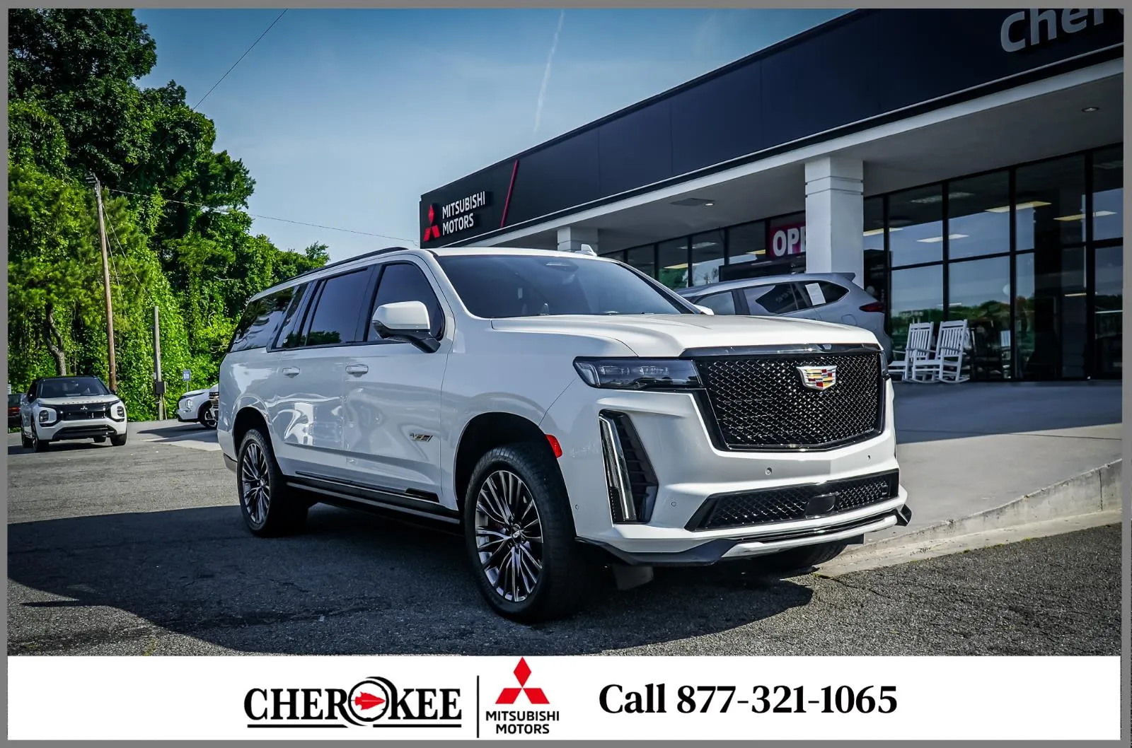 2023 Cadillac Escalade ESV V-Series's photo