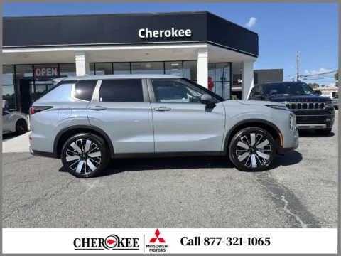 Photos of 2026 Mitsubishi Outlander SE for sale in Canton, GA at Cherokee Mitsubishi