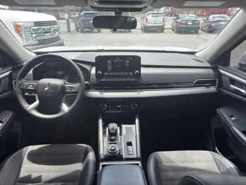 More photos of 2024 Mitsubishi Outlander SE at Cherokee Mitsubishi, GA
