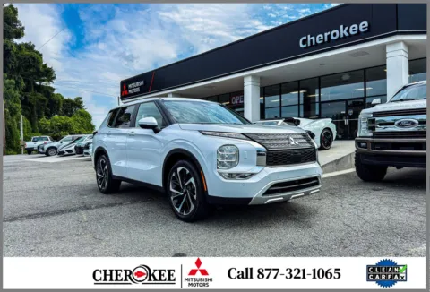 White 2024 MITSUBISHI OUTLANDER SE BLACK EDITION S-AWC for sale in Canton, GA