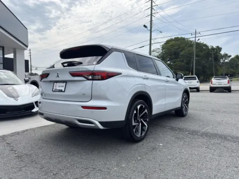 More photos of 2024 MITSUBISHI OUTLANDER SE BLACK EDITION S-AWC at Cherokee Mitsubishi, GA