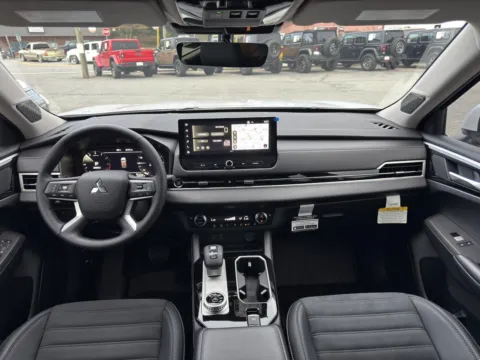 Another view of 2026 Mitsubishi Outlander SE for sale in Canton, GA at Cherokee Mitsubishi