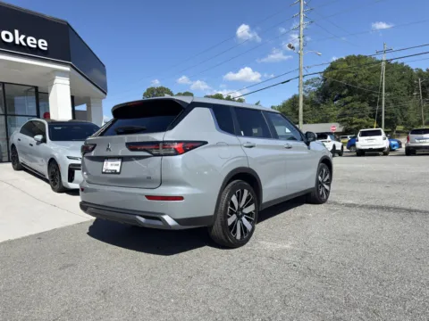 Another view of 2026 Mitsubishi Outlander SE for sale in Canton, GA at Cherokee Mitsubishi