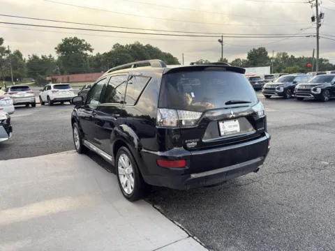 More photos of 2013 Mitsubishi Outlander SE at Cherokee Mitsubishi, GA