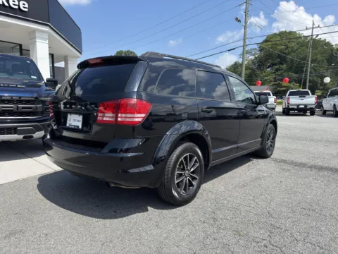 More photos of 2018 Dodge Journey SE at Cherokee Mitsubishi, GA