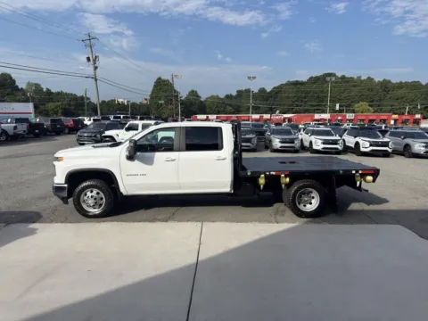 More photos of 2025 Chevrolet Silverado 3500 HD CC LT at Cherokee Mitsubishi, GA