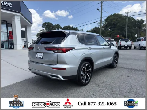 Photos of 2024 Mitsubishi Outlander SE for sale in Canton, GA at Cherokee Mitsubishi